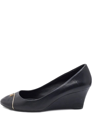 Tory Burch Pre-Owned 70mm leather wedge pumps - Black