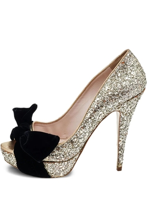 Miu Miu Pre-Owned 2023 130mm glitter pumps - Gold