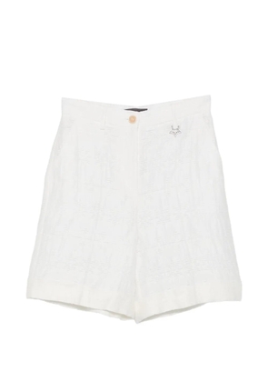 Lorena Antoniazzi star-plaque shorts - White