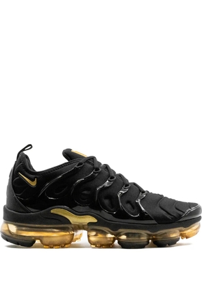 Nike Air Vapormax Plus 'Black/Gold' sneakers