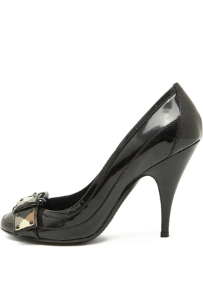 Burberry Pre-Owned 105mm buckle-detailed pumps - Black