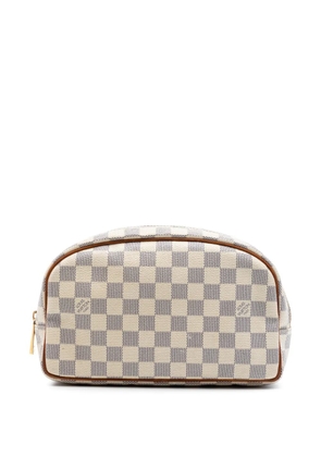 Louis Vuitton Pre-Owned 2010 Damier Azur Toiletry Pouch 25 clutch bag - White
