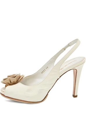 Gianvito Rossi Pre-owned 110mm floral-embellished peep-toe pumps - White