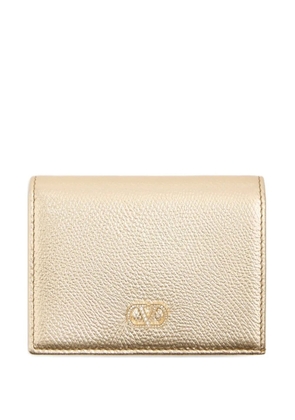 Valentino Garavani Vlogo Signature wallet in laminated grainy calfskin with jewel logo - Gold