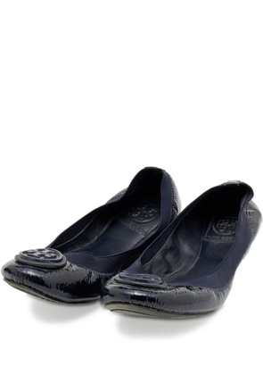 Tory Burch pre-owned Caroline patent-leather ballet flats - Blue