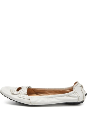 Tod's Vintage pre-owned Bubble bow-detail ballet flats - White