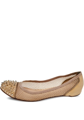 Christian Louboutin Pre-Owned 2024 spike-embellished ballet flats - Neutrals