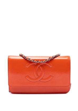 CHANEL Pre-Owned 2014-2015 CC Patent Caviar Wallet On Chain crossbody bag - Orange