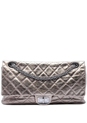 CHANEL Pre-Owned 2006-2008 Metallic Aged Calfskin Reissue 2.55 Double Flap 227 shoulder bag - Gold