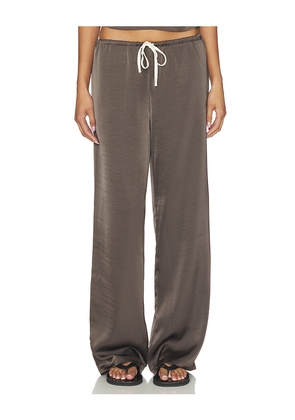 LIONESS Femme Pant in Taupe. Size S. Also in M, L, XL.