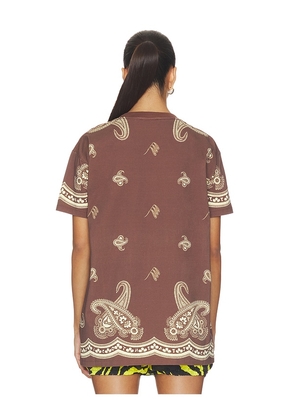 THE ATTICO Paisley T-Shirt in Brown. Size 36. Also in 38, 40, 42, 44.