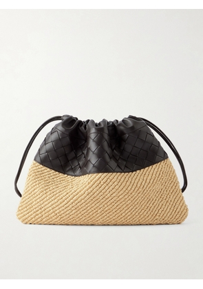 Bottega Veneta - Dustbag Medium Intrecciato Leather And Raffia Clutch - Neutrals - One size