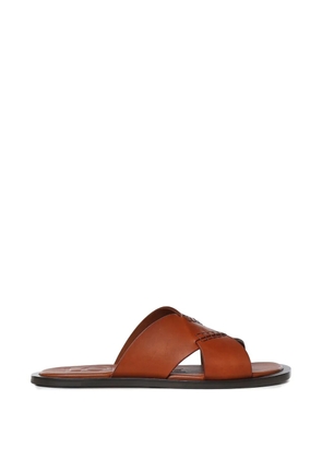 LOEWE crossover-strap whipstitched sandals - Brown