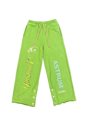 astrum Question 7 press-stud sweatpants - Green
