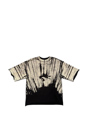 astrum graphic-print raw-cut T-shirt - Black