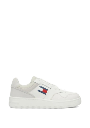 Tommy Hilfiger logo-patch sneakers - White