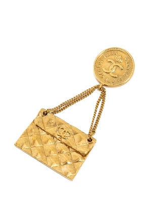 CHANEL Pre-Owned CC Quilted Flap brooch - Gold
