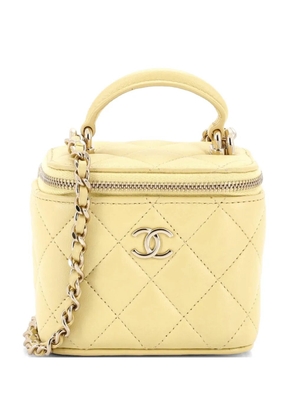 CHANEL Pre-Owned Classic Top Handle Vanity Case with Chain Quilted Lambskin Mini crossbody bag - Yellow