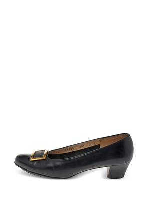 Ferragamo Pre-Owned buckle-detail round-toe pumps - Black