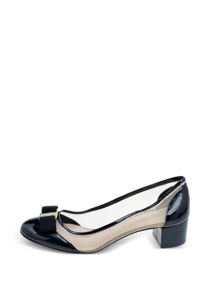 Ferragamo Pre-Owned Vara bow mesh pumps - Black
