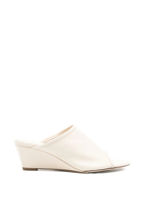 Aeyde Suzanne open-toe sandals - Neutrals