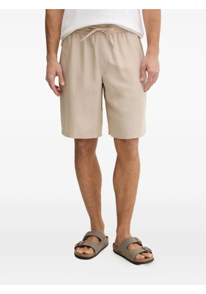 GUESS USA drawstring-waist logo-patch shorts - Neutrals