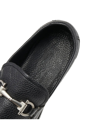 Ferragamo Pre-Owned Gancini loafers - Black