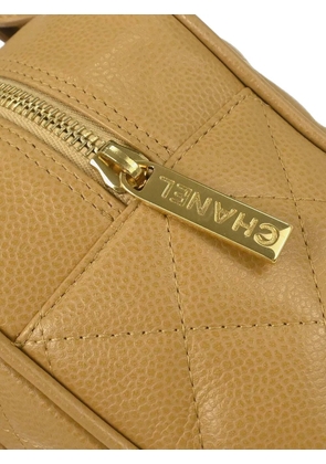 CHANEL Pre-Owned 2003 27 diamond-quilted bowling bag - Neutrals