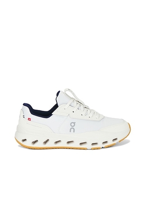 On The Roger Wildcard in White & Midnight - White,Navy. Size 7.5 (also in 7, 8, 8.5, 9, 9.5, 10, 10.5, 11, 11.5, 12, 12.5).