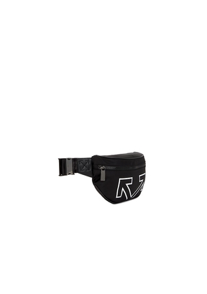 OFF-WHITE Heritage Beltbag in Black.