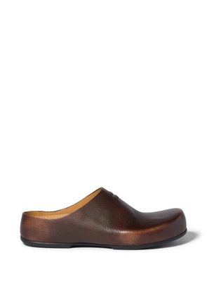 Miu Miu grained leather mules - Brown