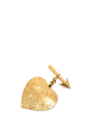 CHANEL Pre-Owned 1993 Gold Plated Cambon Paris Arrow Heart Swing Brooch costume brooch