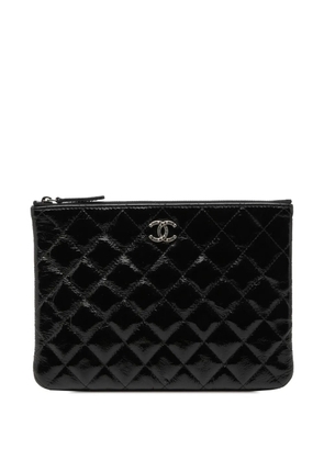CHANEL Pre-Owned 2014 Small Quilted Crinkled Patent O Case clutch bag - Black