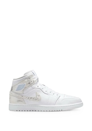 Jordan Air Jordan 1 Mid SE sneakers - White