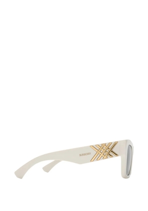 Burberry Heritage square sunglasses - White