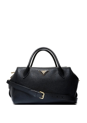 Prada Pre-Owned 2017 Vitello Daino duffle bag - Black