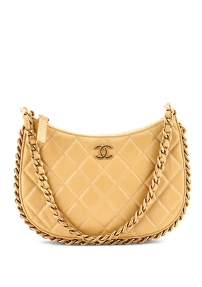 CHANEL Pre-Owned CC Chain Around Quilted Lambskin hobo bag - Yellow
