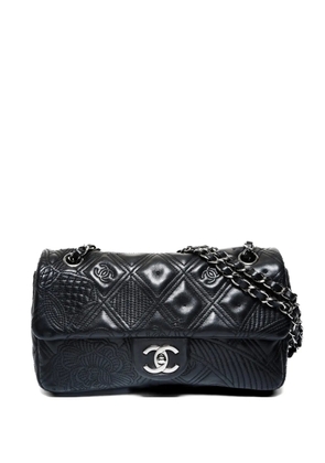 CHANEL Pre-Owned 2005-2006 Camellia chain shoulder bag - Black