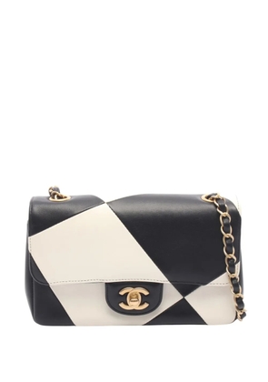 CHANEL Pre-Owned 2021-2026 Mini Rectangular Classic Lambskin Geometric Patchwork Single Flap crossbody bag - Black