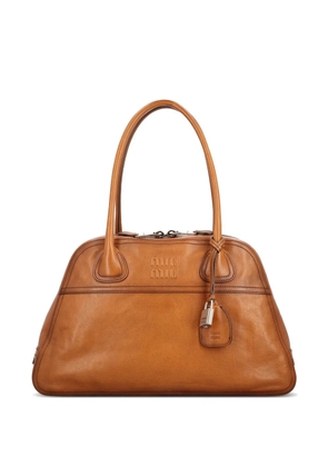 Miu Miu medium Vivant logo-embossed leather tote bag - Brown