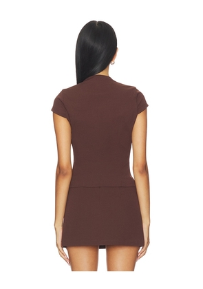 Runaway The Label Vieno Keyhole Fitted Top in Chocolate. Size L. Also in S, XS, M, XL.