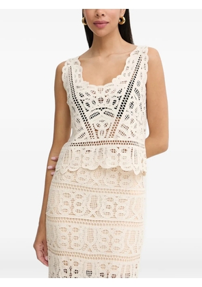 GUESS USA Macrame crochet-knit scalloped tank top - Neutrals