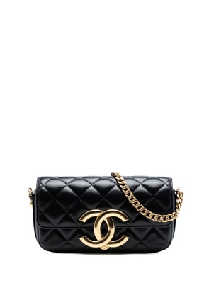CHANEL Pre-Owned 2021-2026 Quilted Lambskin Giant CC Flap Phone Holder with Chain crossbody bag - Black