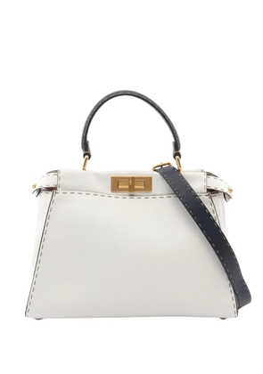 Fendi Pre-Owned 2010-2026 Medium Leather Selleria Peekaboo Iconic satchel - White