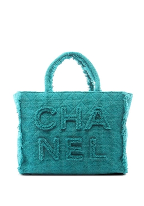 CHANEL Pre-Owned 2019 logo tweed tote bag - Blue