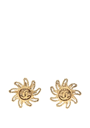 CHANEL Pre-Owned 1986-1988 Coco Mark Sun-motif earrings - Gold
