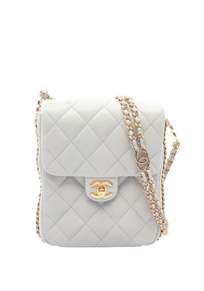 CHANEL Pre-Owned 2021 quilted chain-link shoulder bag - Grey