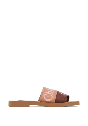 Chloé Woody logo-embroidered flat sandals - Pink