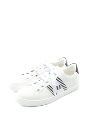Hermès Pre-Owned 2010s Avantage Bias H sneakers - White