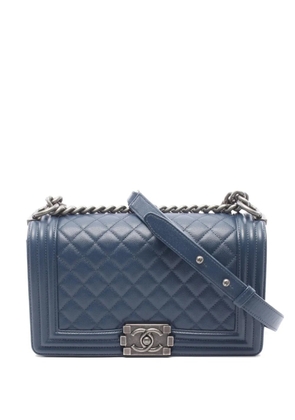 CHANEL Pre-Owned 2018 Boy Caviar leather quilted shoulder bag - Blue